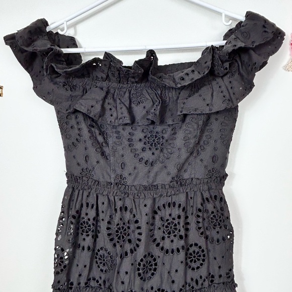 Zara embroidered eyelet cotton midi dress, XS, black, ruffles, tiered skirt Chic - Picture 3 of 14